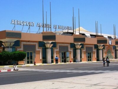 Transfert Aéroport Agadir (AGA) vers Taghazout : Pour Surfeurs et Relaxants